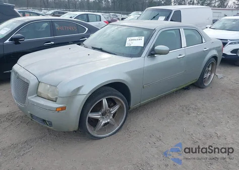 2005 Chrysler 300 Touring from USA, damaged, VIN 2C3JA53G65H650952